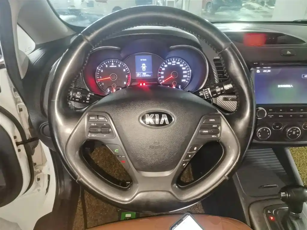 Kia K3S 2014 1.6L Automatic GLS фото 11