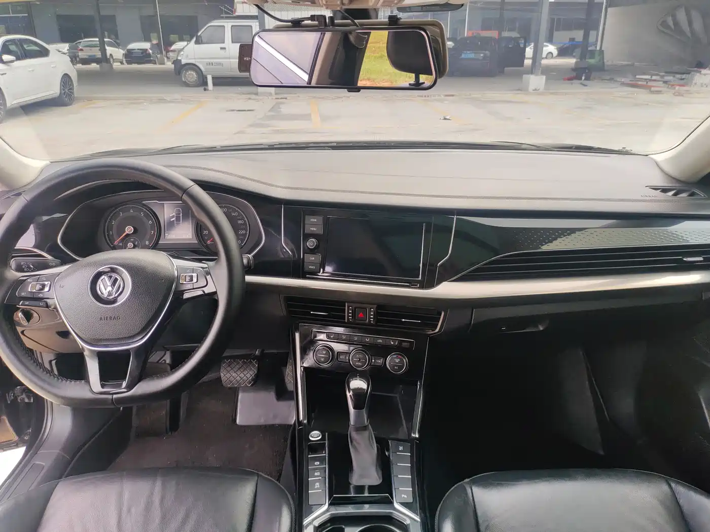 Volkswagen Passat 2019 330TSI Elite Version China VI фото 5