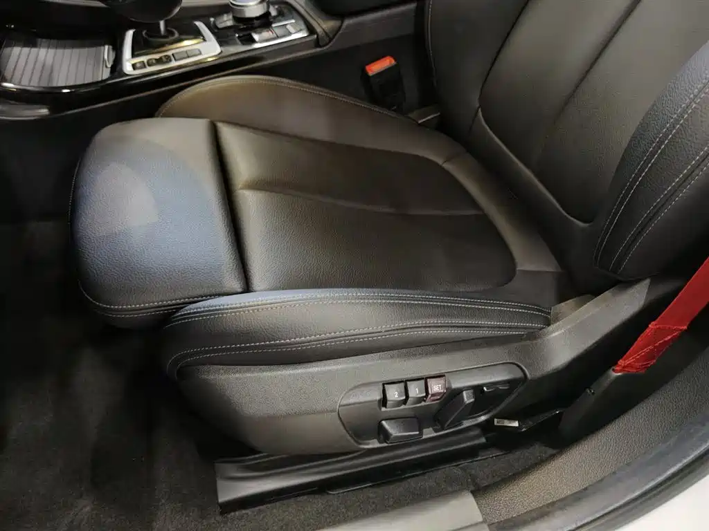 BMW 1 Series 2020 Model 120i M Sport Package фото 20