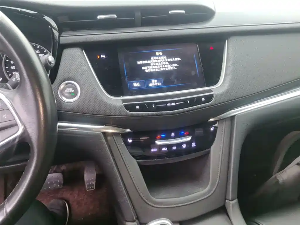 Cadillac XT5 2018 25T Luxury фото 13