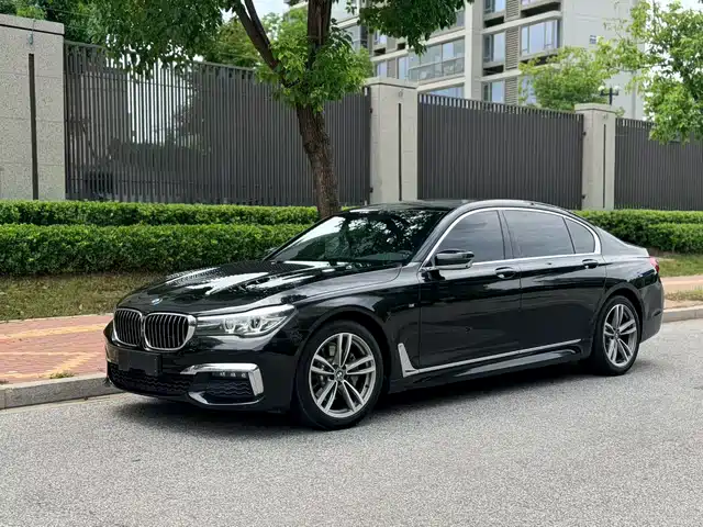 BMW 7 Series 2019