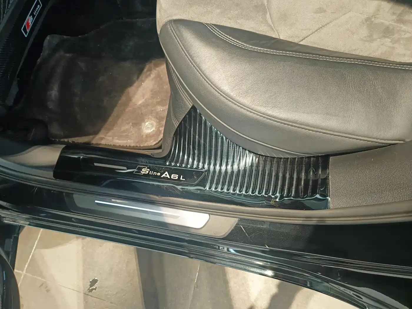 Audi A6L 2023 45 TFSI Premium Selection Dynamic фото 17