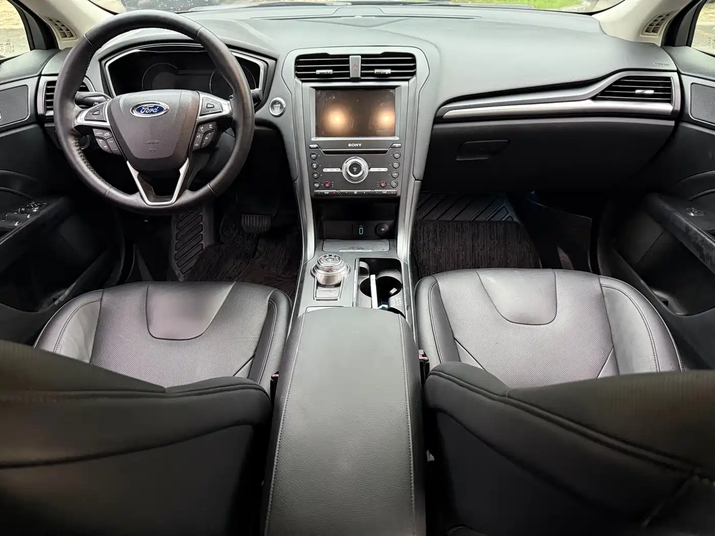 FORD MONDEO