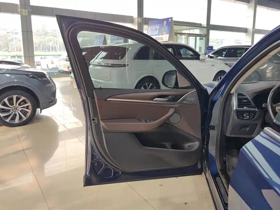 BMW X3 2020 xDrive28i Luxury Package фото 7