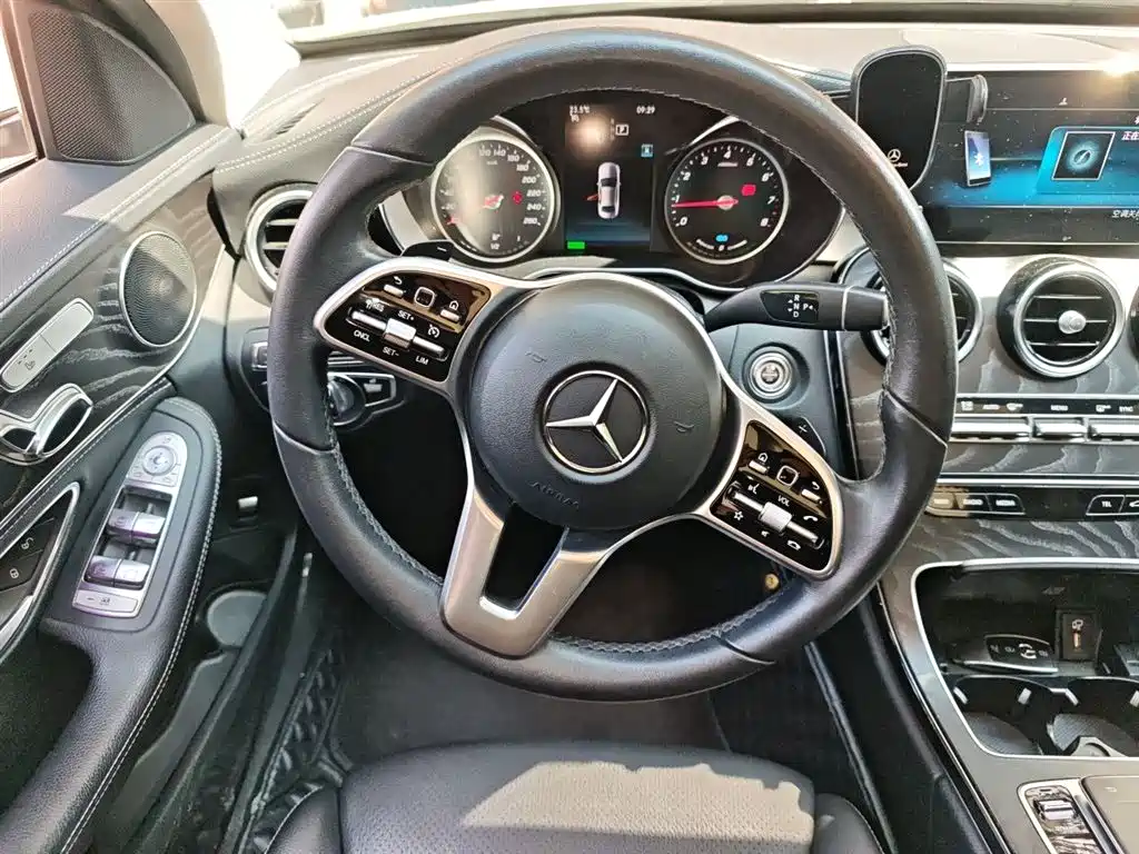 Mercedes-Benz C-Class 2019 C 260 L Sport фото 3