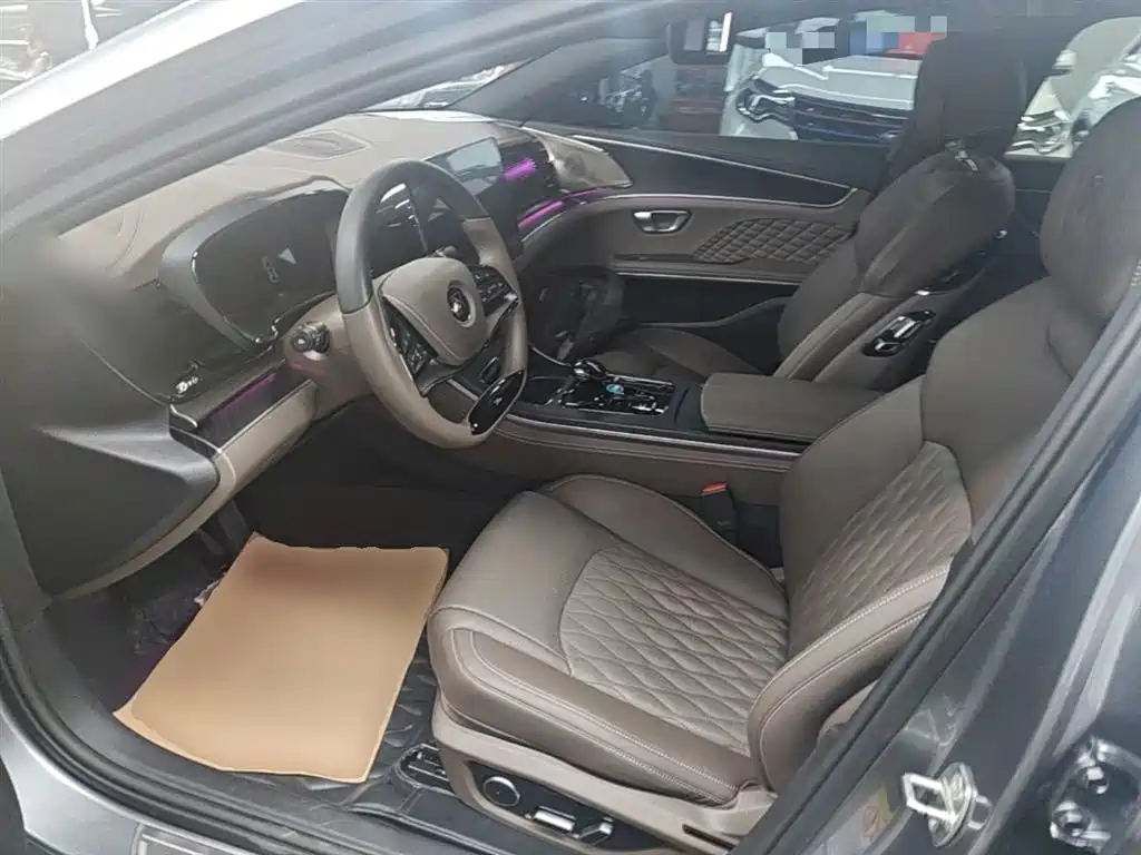BYD Han 2022 DM-i 121KM Premium Edition фото 15