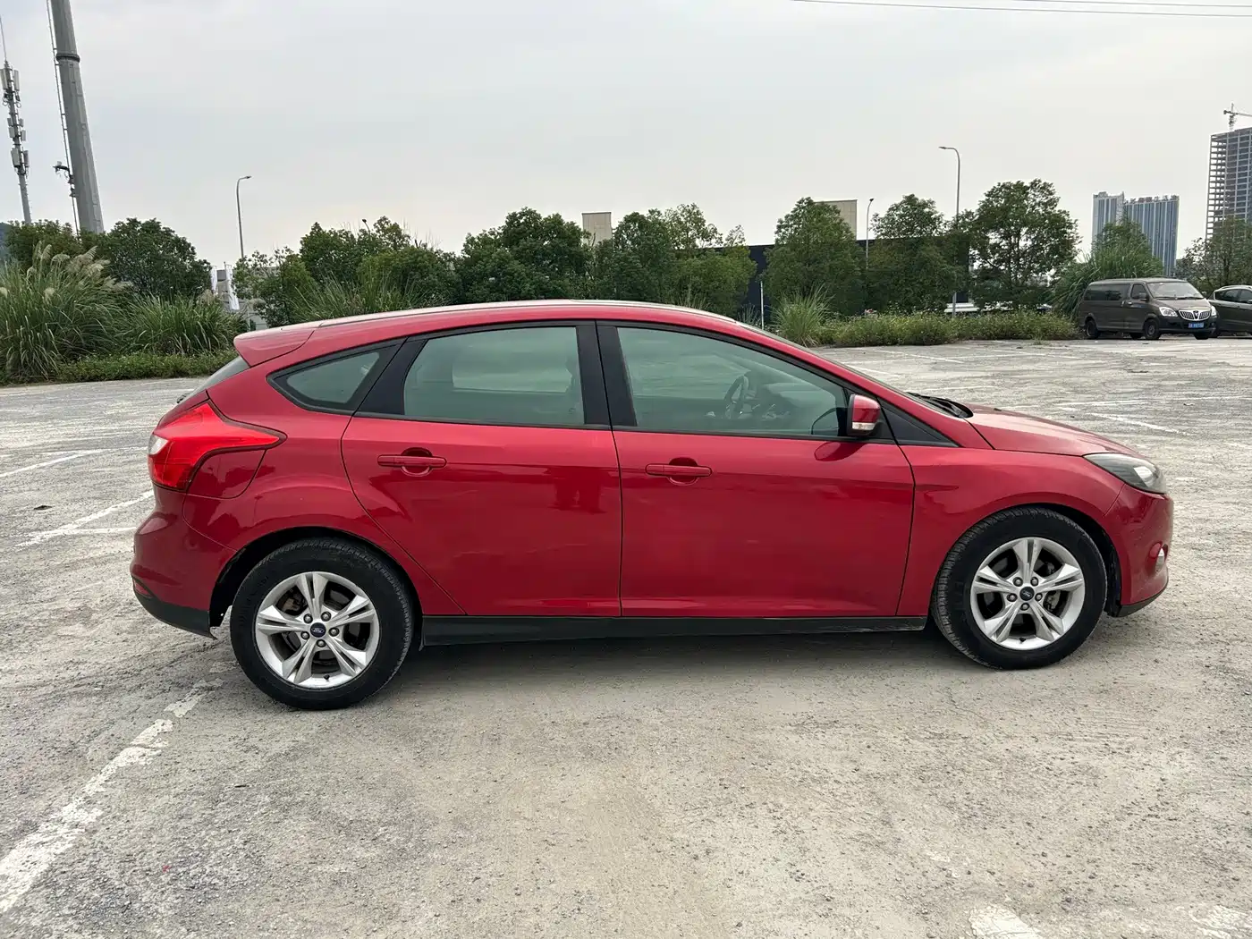 Ford Focus 2012 2012 Hatchback 1.6L Automatic Trend