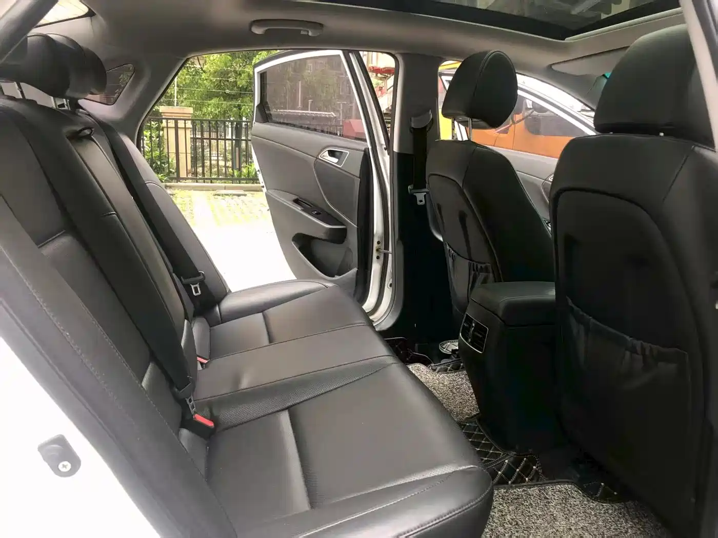 Hyundai Mistra 2016 1.8L Automatic Comfort GL фото 8