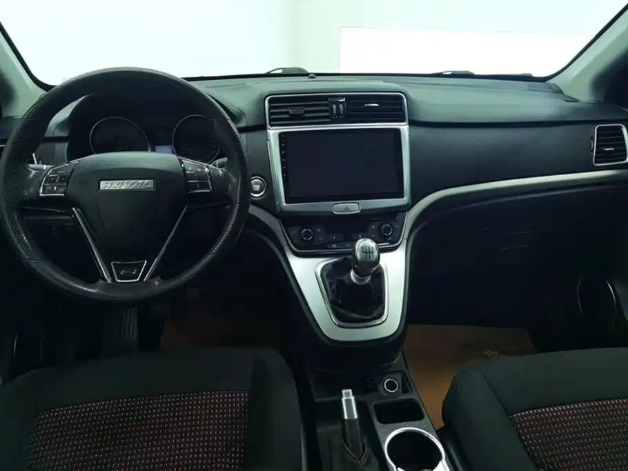 Haval M6 2019 1.5T Manual 2WD Urban Type China VI фото 12
