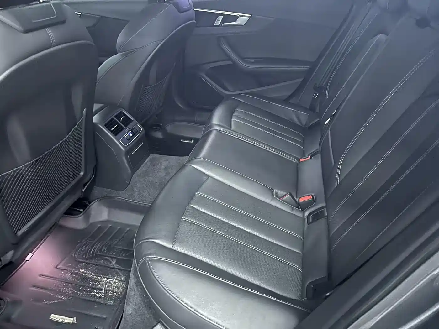 Audi A4L 2024 40 TFSI Luxury Dynamic фото 5