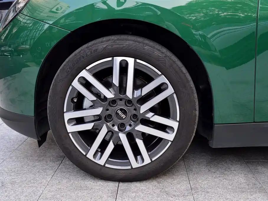 MINI Electric MINI COOPER 2025 2025 Model 456km COOPER E Classic