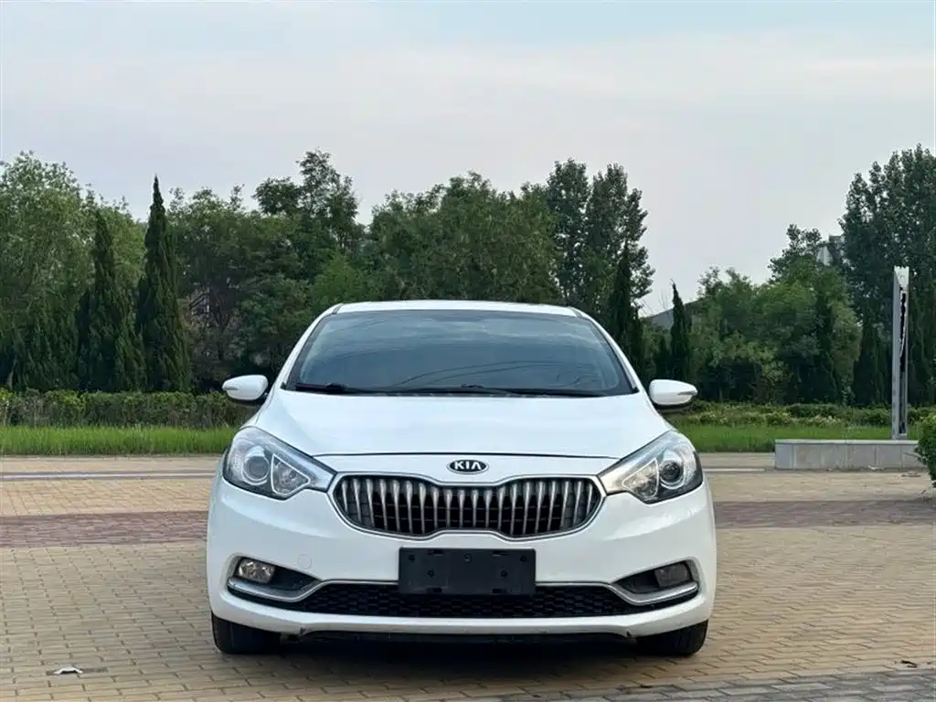 Kia K3 2015 1.6L Automatic GLS фото 2