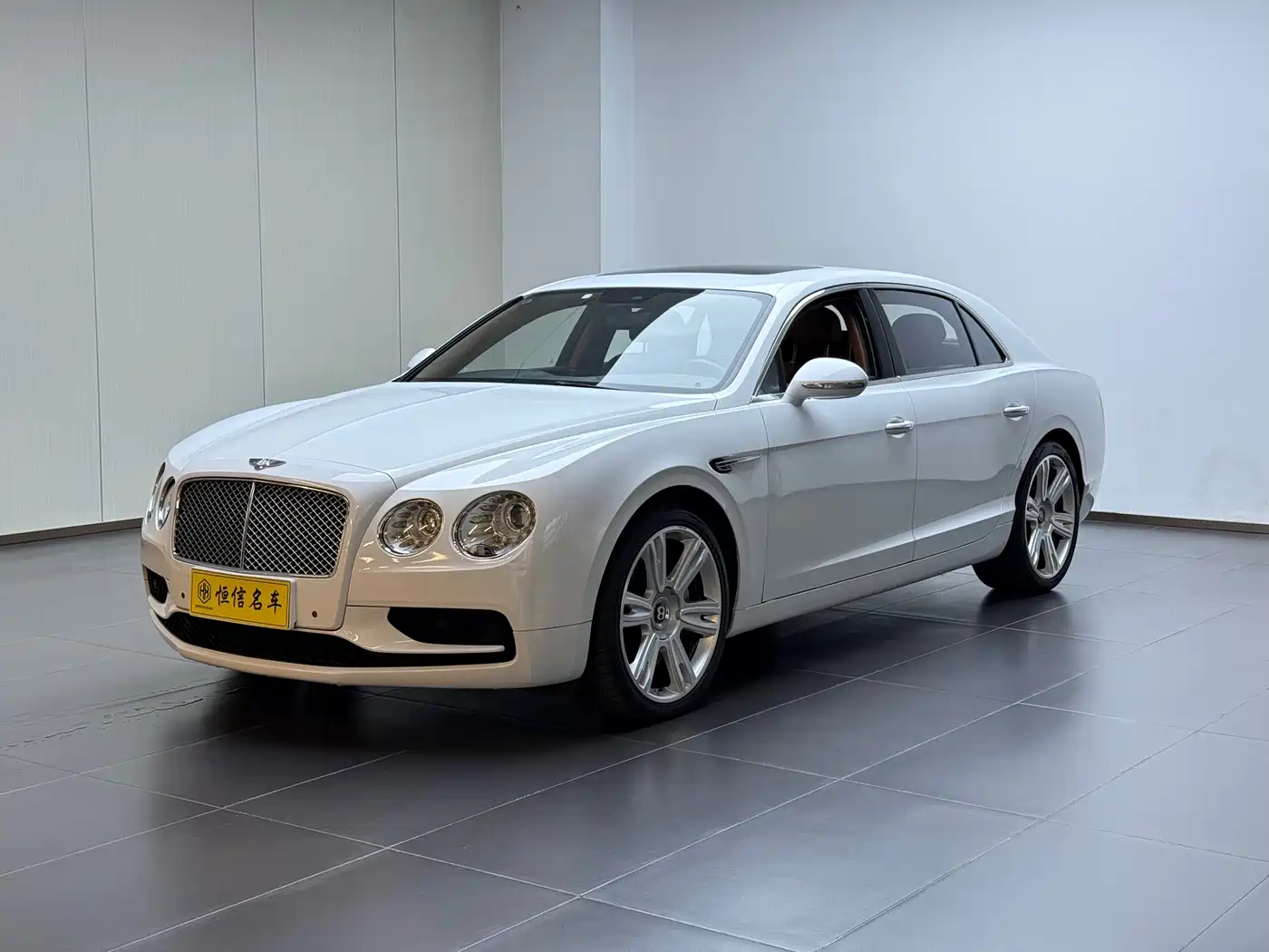 Bentley Flying Spur, 2014 год