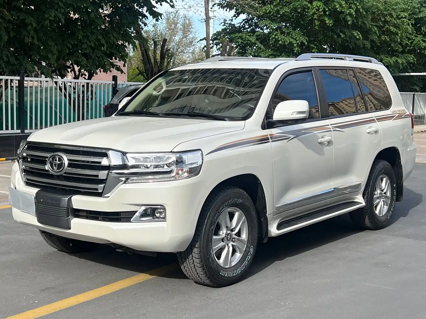 Toyota Land Cruiser (Import)