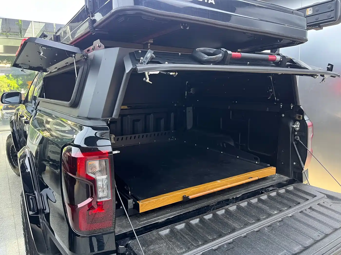 Ford Ranger 2024 2023 Mountain Forest 4WD Manual (Petrol)