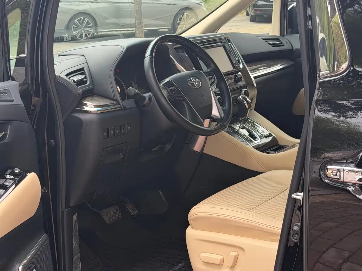 Toyota Alphard 2018 Facelift 3.5L Premium Edition фото 9