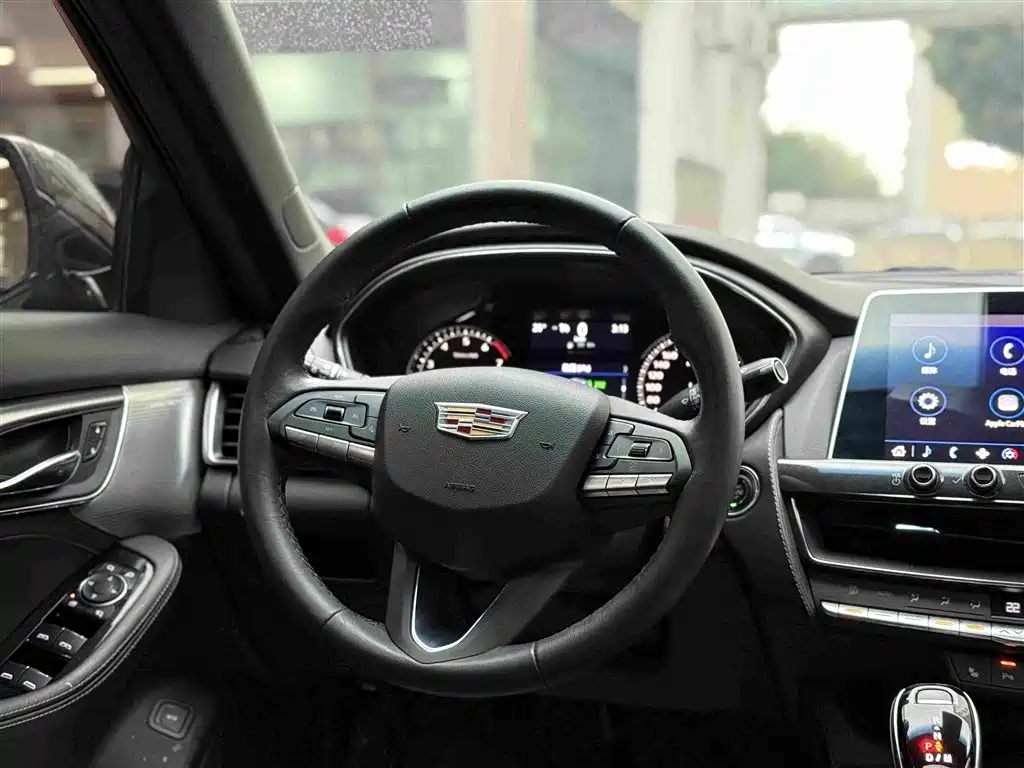 Фото 11 - Cadillac CT5