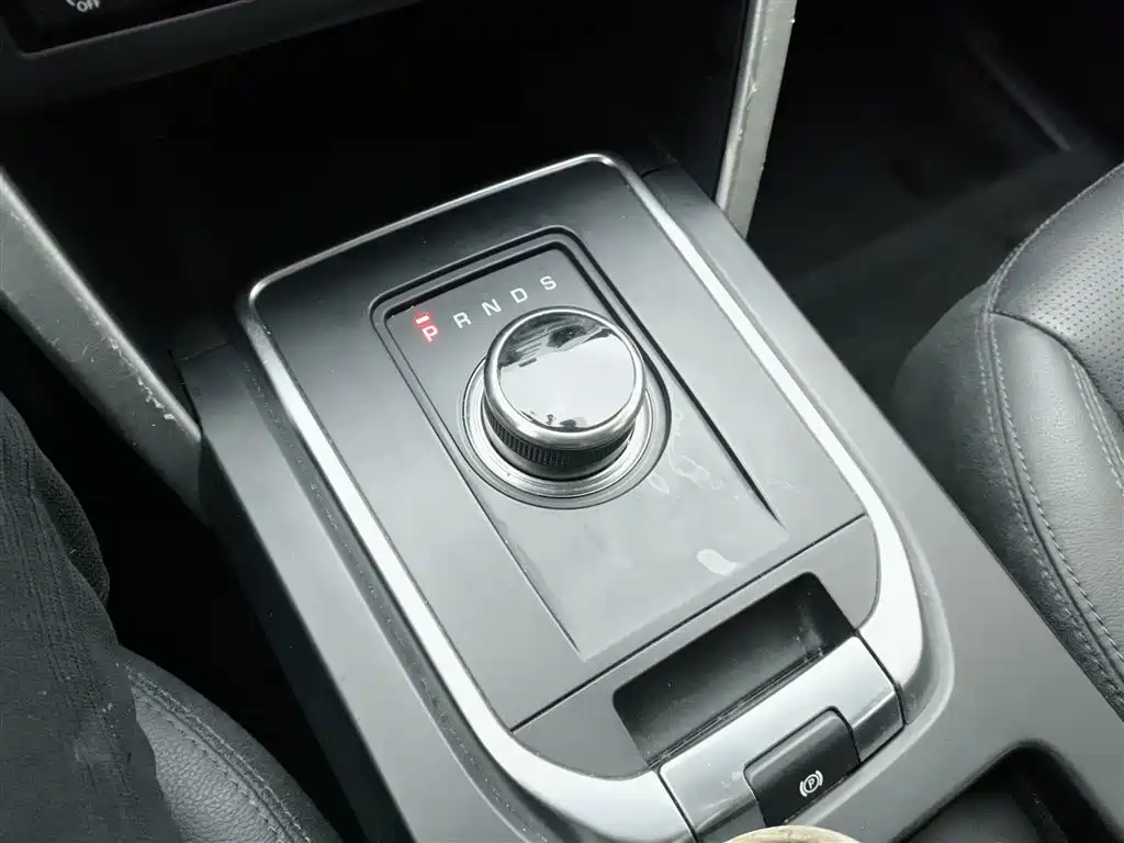 Land Rover Discovery Sport 2019 240PS SE Edition China V фото 10