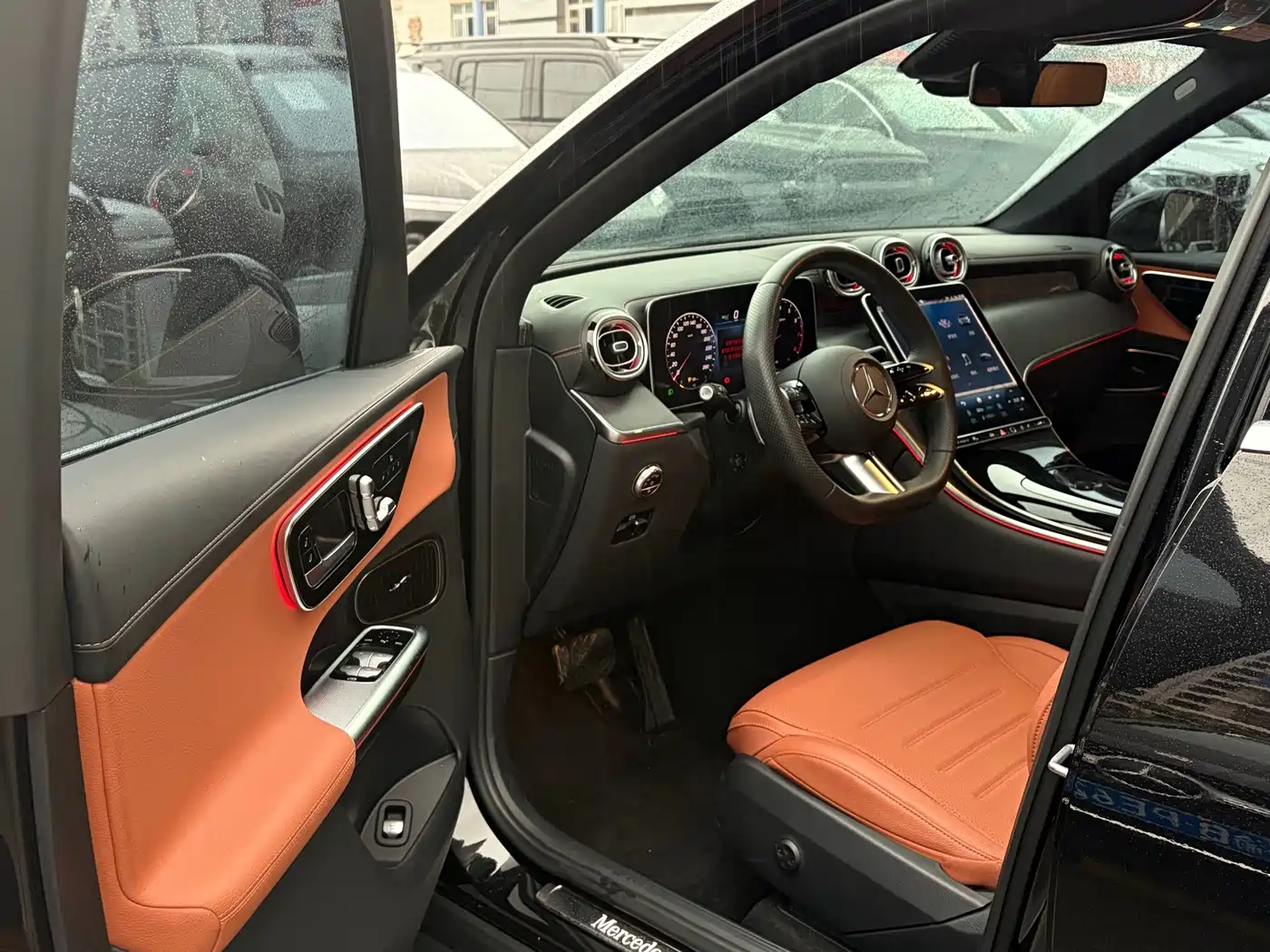 Mercedes-Benz GLC 2024 GLC 260 L 4MATIC Luxury 5-seater фото 9