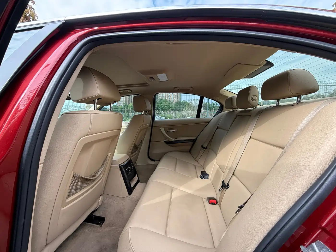 BMW 3 Series (Import) 2012 318i Leading фото 16