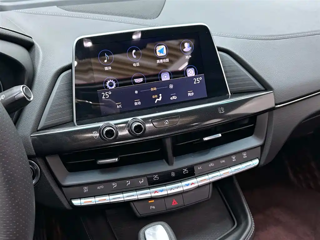 Cadillac CT4 2021 28T Premium Edition фото 15