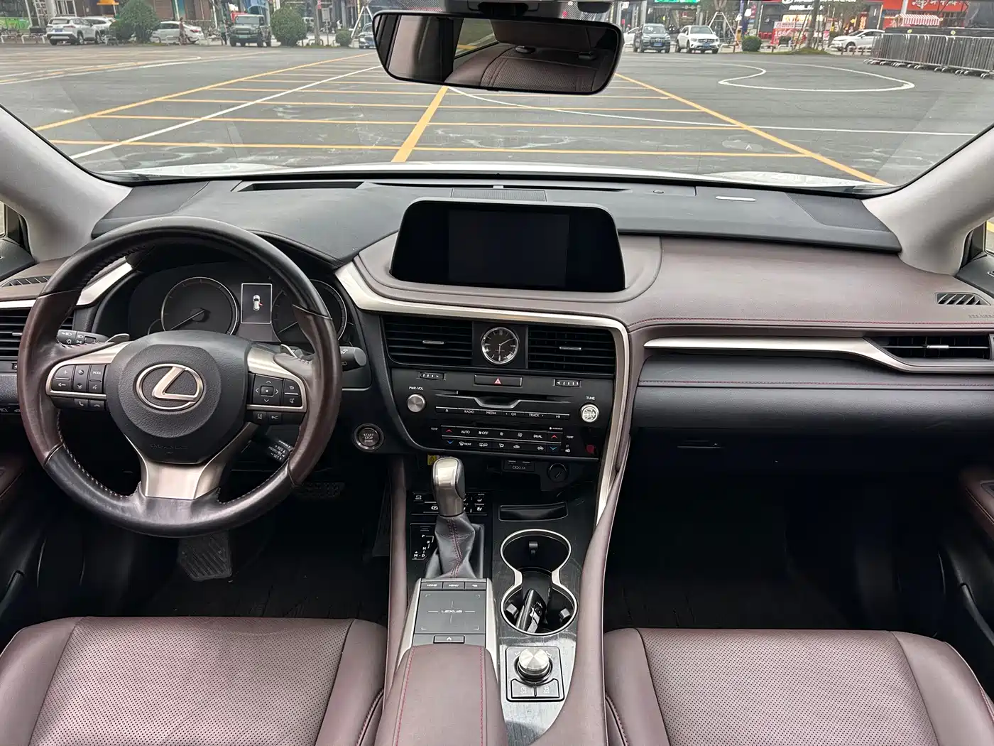 Lexus RX 2020 Facelift 300 2WD Comfort Edition фото 12