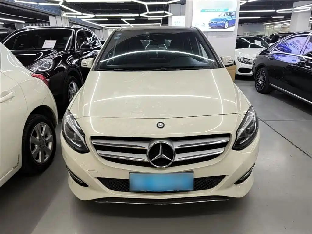 Mercedes-Benz B-Class 2015 B 200 Style фото 3
