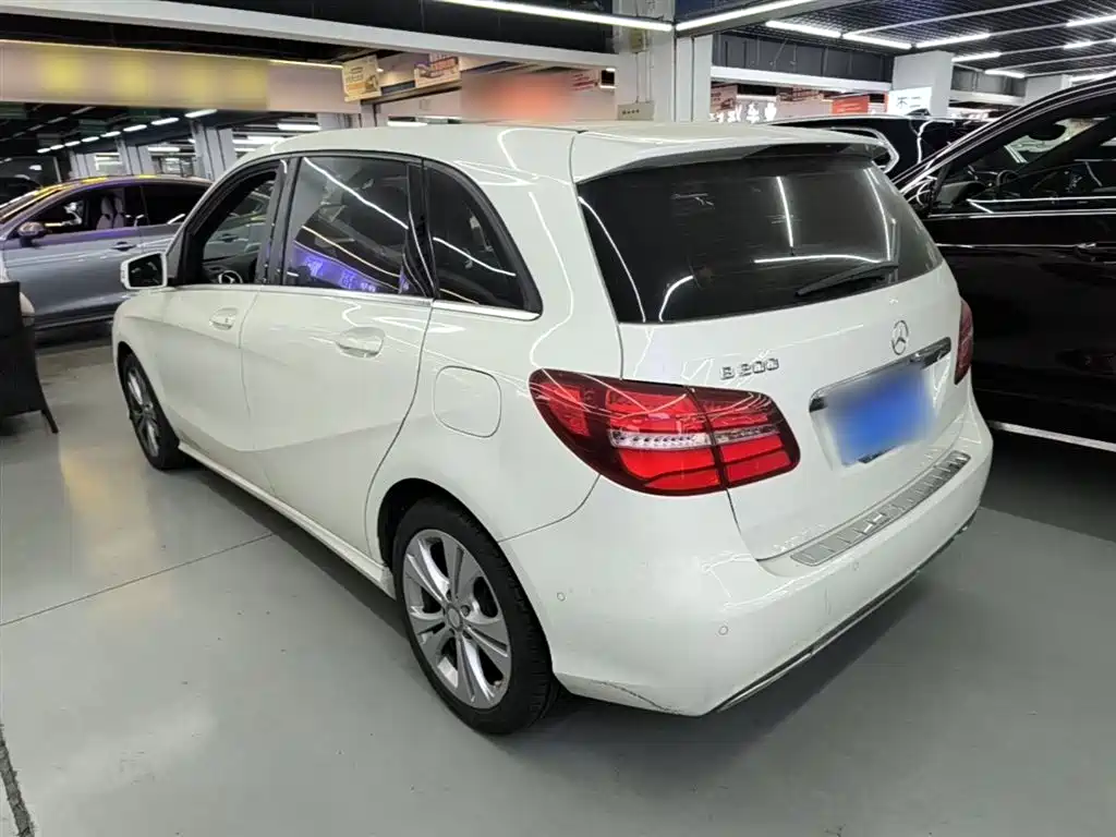 Mercedes-Benz B-Class 2015 B 200 Style фото 5
