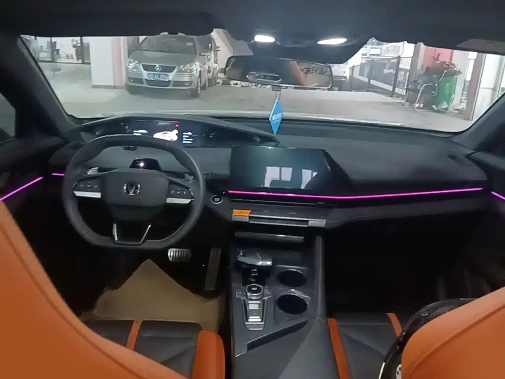 CHANGAN UNI-V