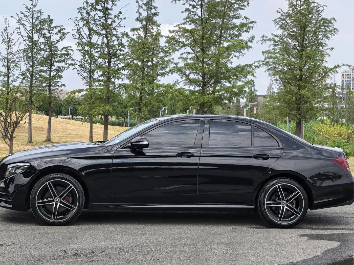 Mercedes-Benz E-Class 2017 E 200 Sport 4MATIC фото 19