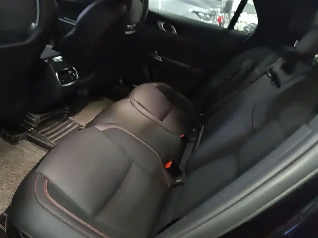 Lynk & Co 03 2019 2.0TD Auto Power Version фото 17