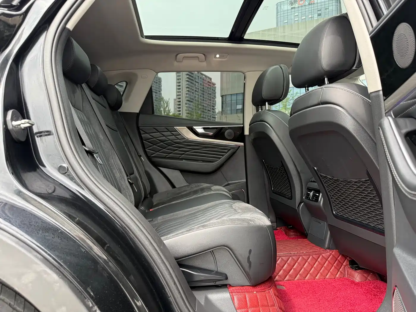 Hongqi HS5 2022 Facelift 2.0T Smart Flag Enjoyment AWD Edition фото 14