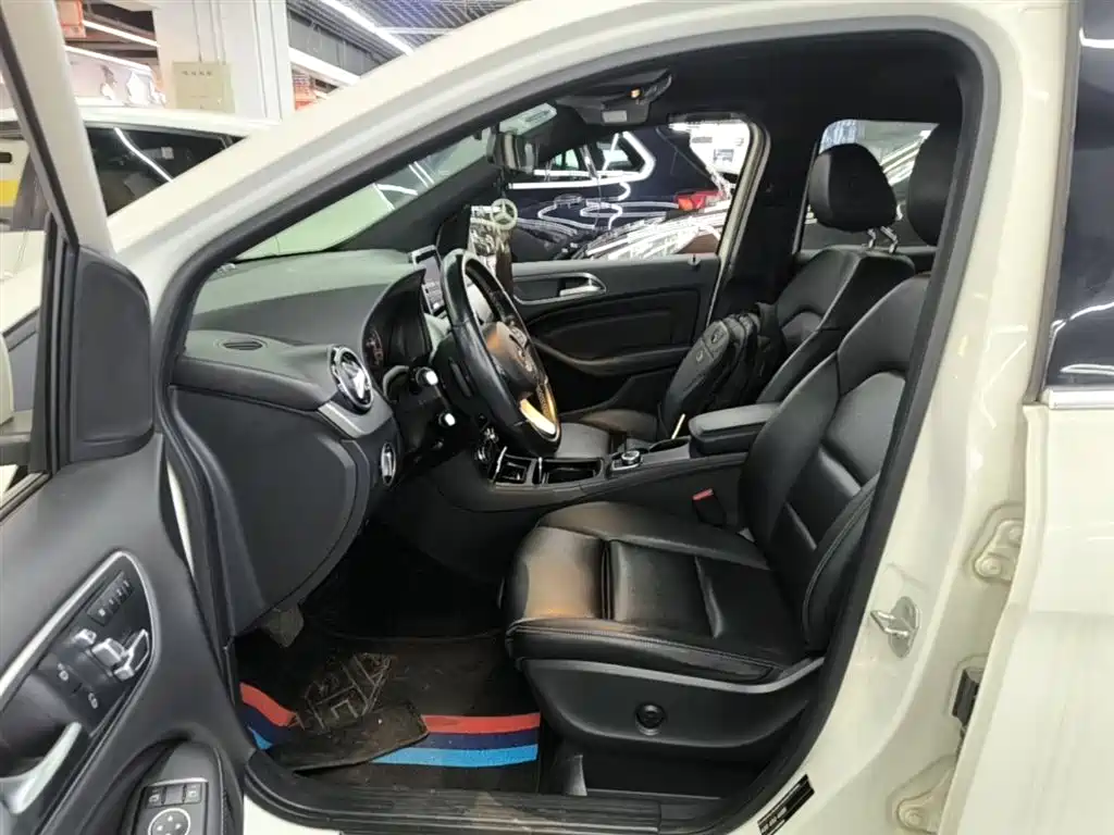 Mercedes-Benz B-Class 2015 B 200 Style фото 15