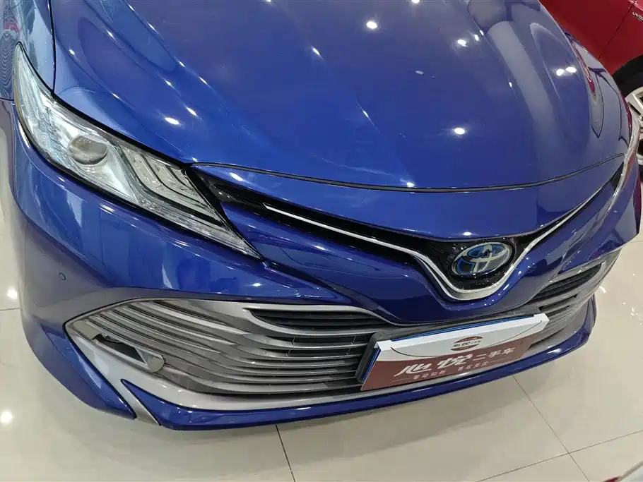 Toyota Camry 2019 Hybrid 2.5HG Luxury Edition China V фото 2