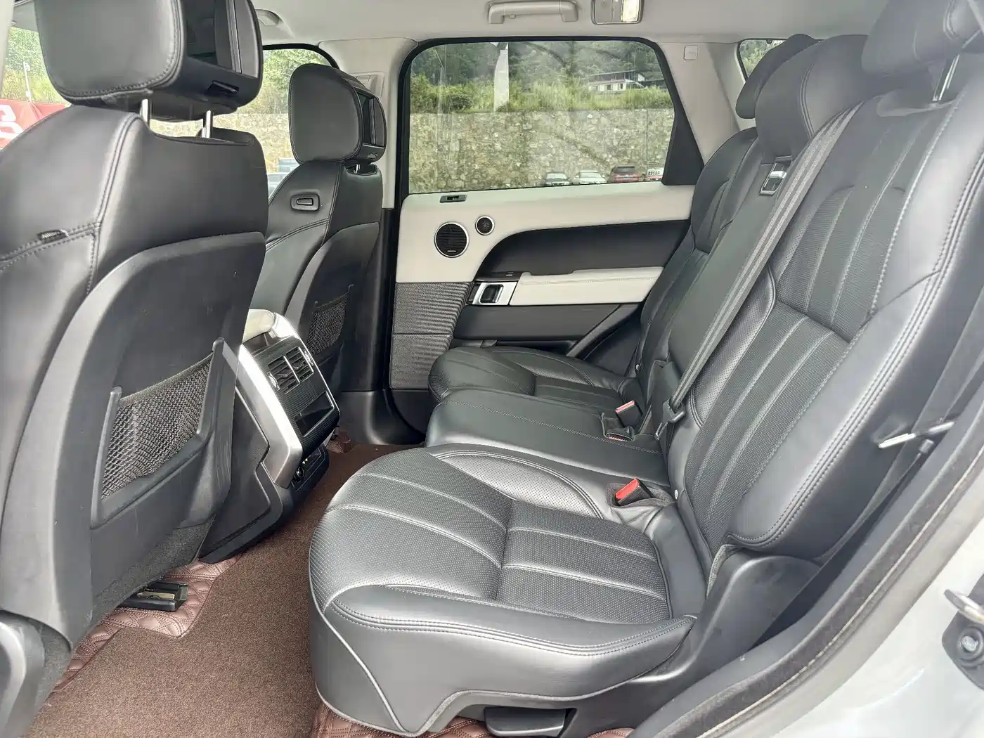 Land Rover Range Rover Sport 2015 3.0 SDV6 HSE фото 6