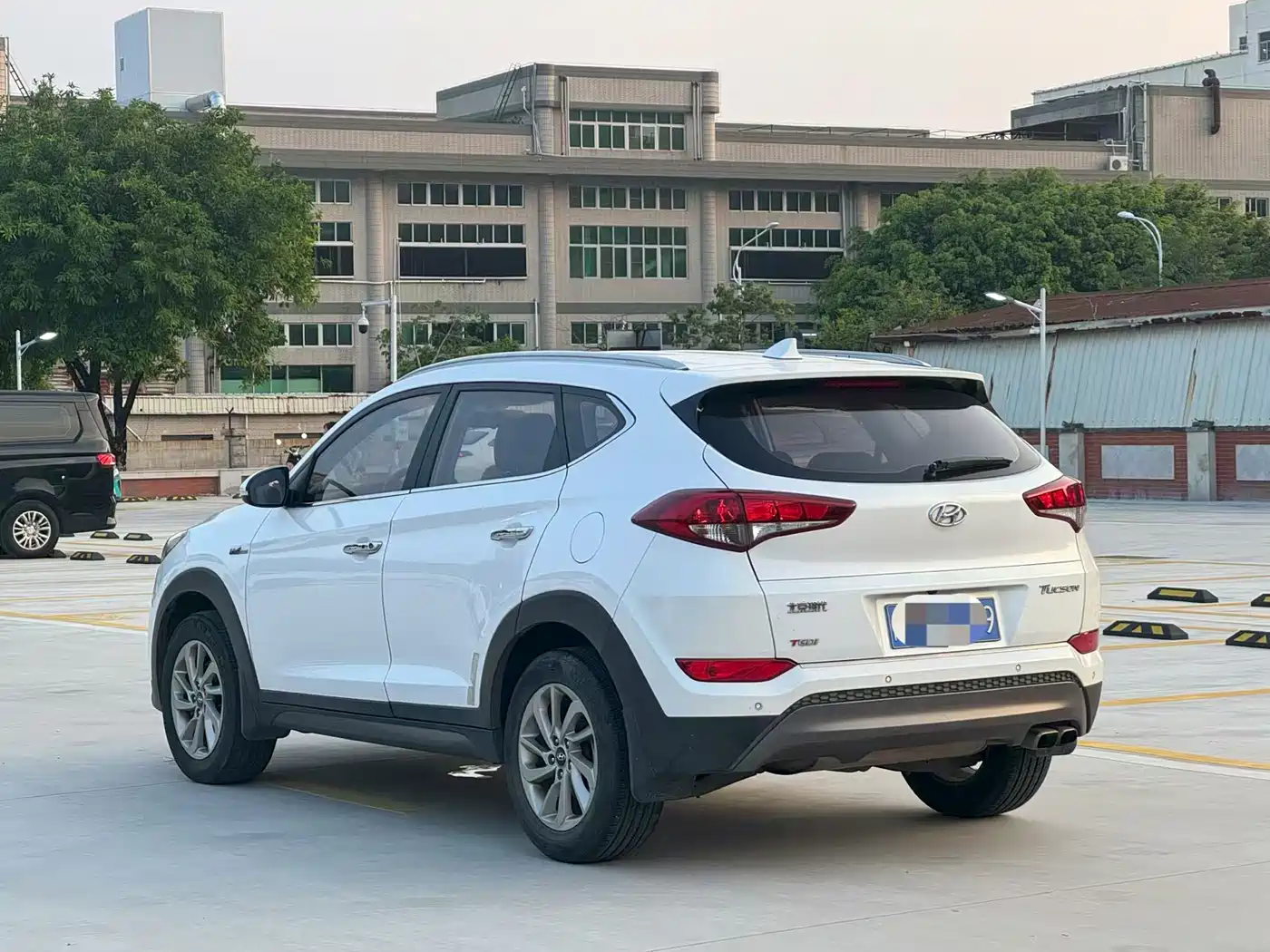 Hyundai Tucson 2015 1.6T Dual Clutch 2WD Smart фото 6