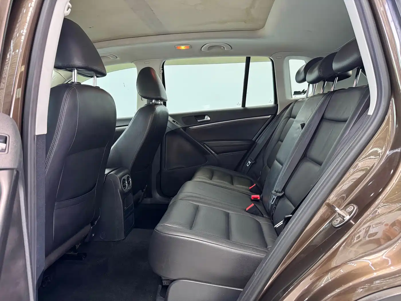 Volkswagen Tiguan 2015 1.8TSI Automatic 2WD Highline фото 6
