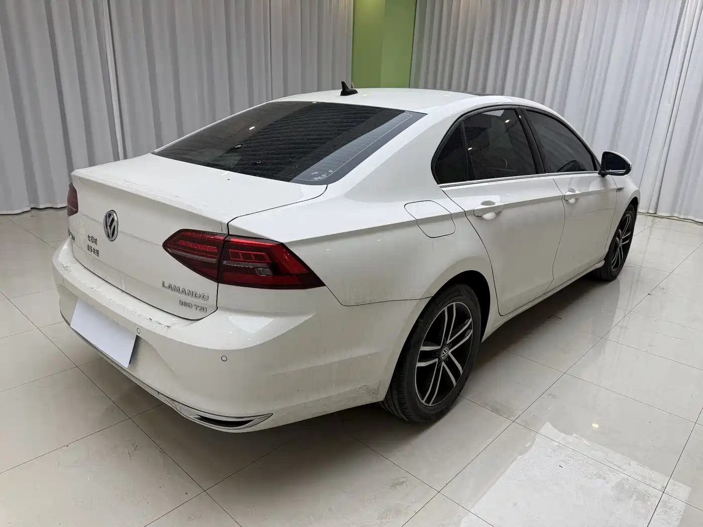 Volkswagen Lamando 2021 280TSI DSG Comfort Edition фото 4