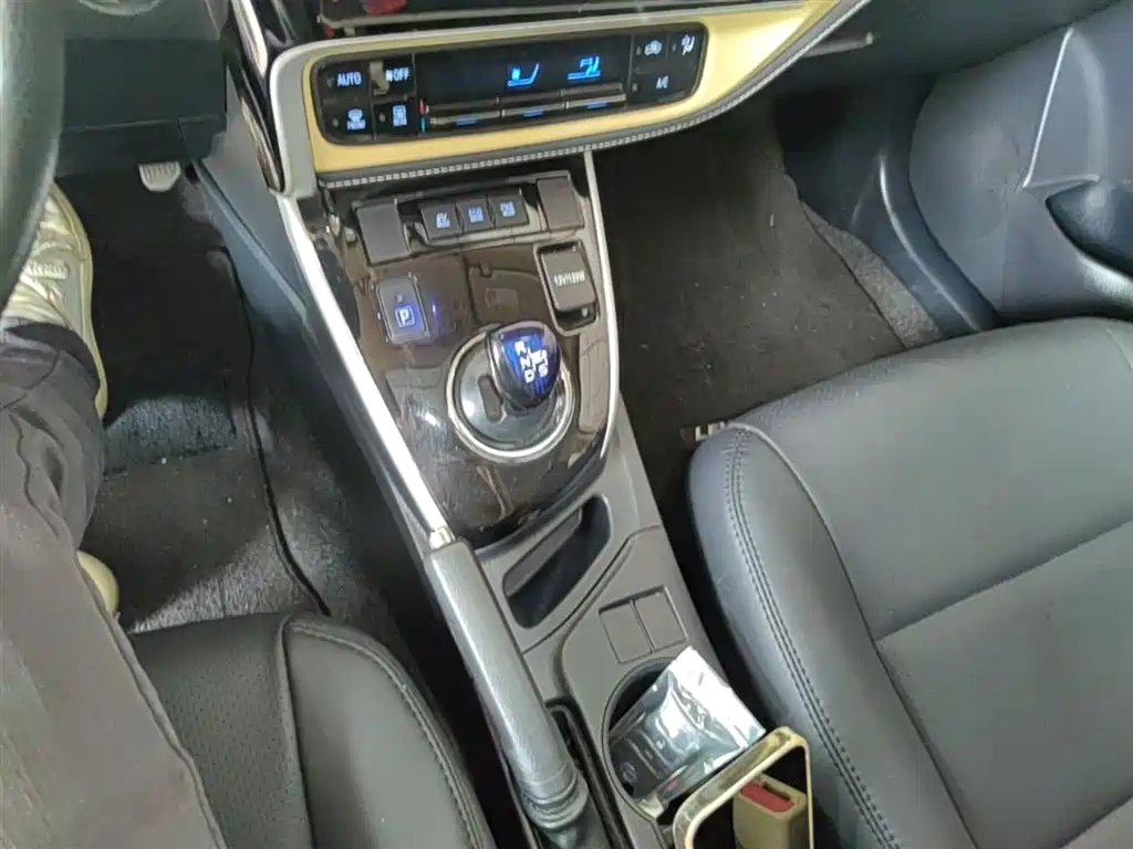 Toyota Levin 2017 Facelift Hybrid 1.8H GS E-CVT Elite Sunroof Edition China V фото 14