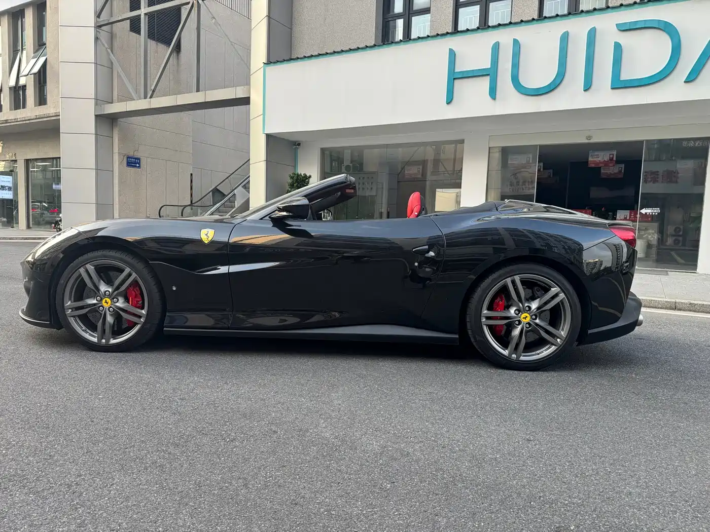 Ferrari Portofino 2019 2018 Model 3.9T