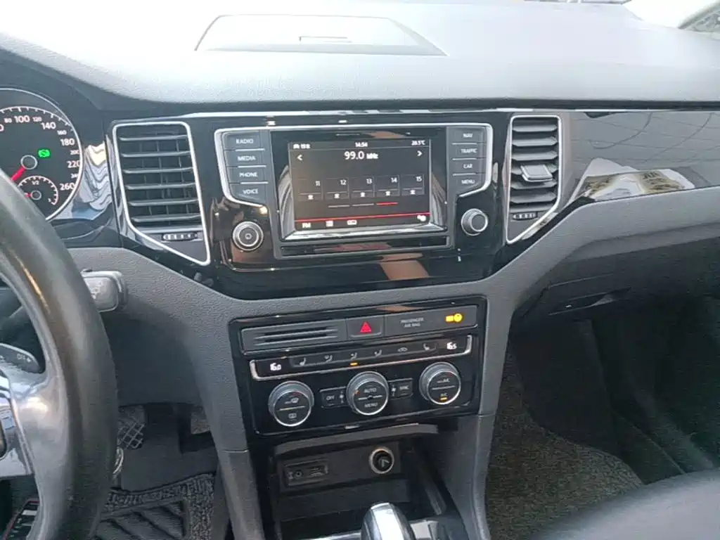 Volkswagen Golf (Import) 2016 2015 1.4TSI Sportsvan