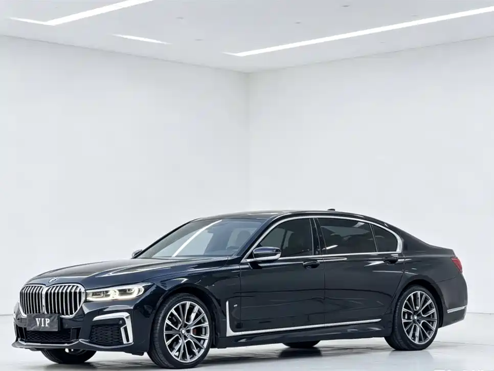 BMW 7-SERIES