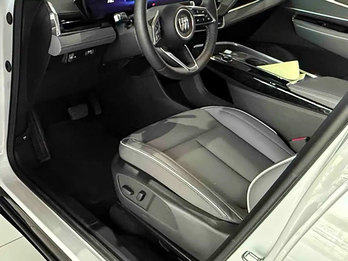 Buick E5 2025 Model 620KM Premium Edition фото 19