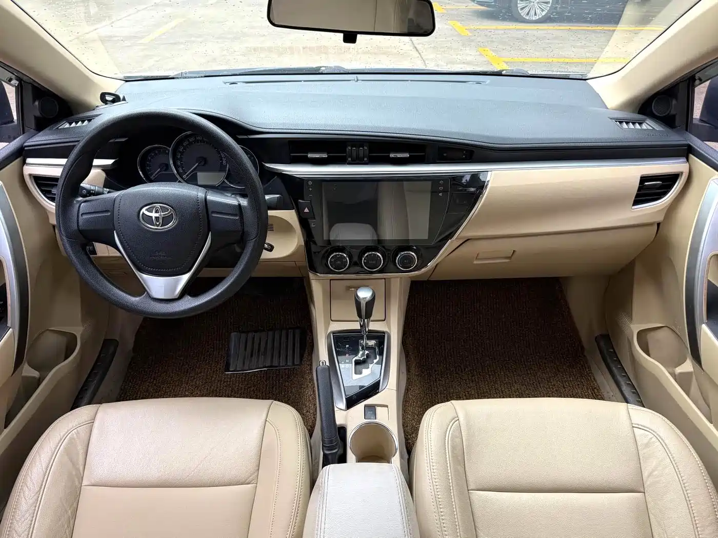 Toyota Corolla 2014 1.6L CVT GL фото 4
