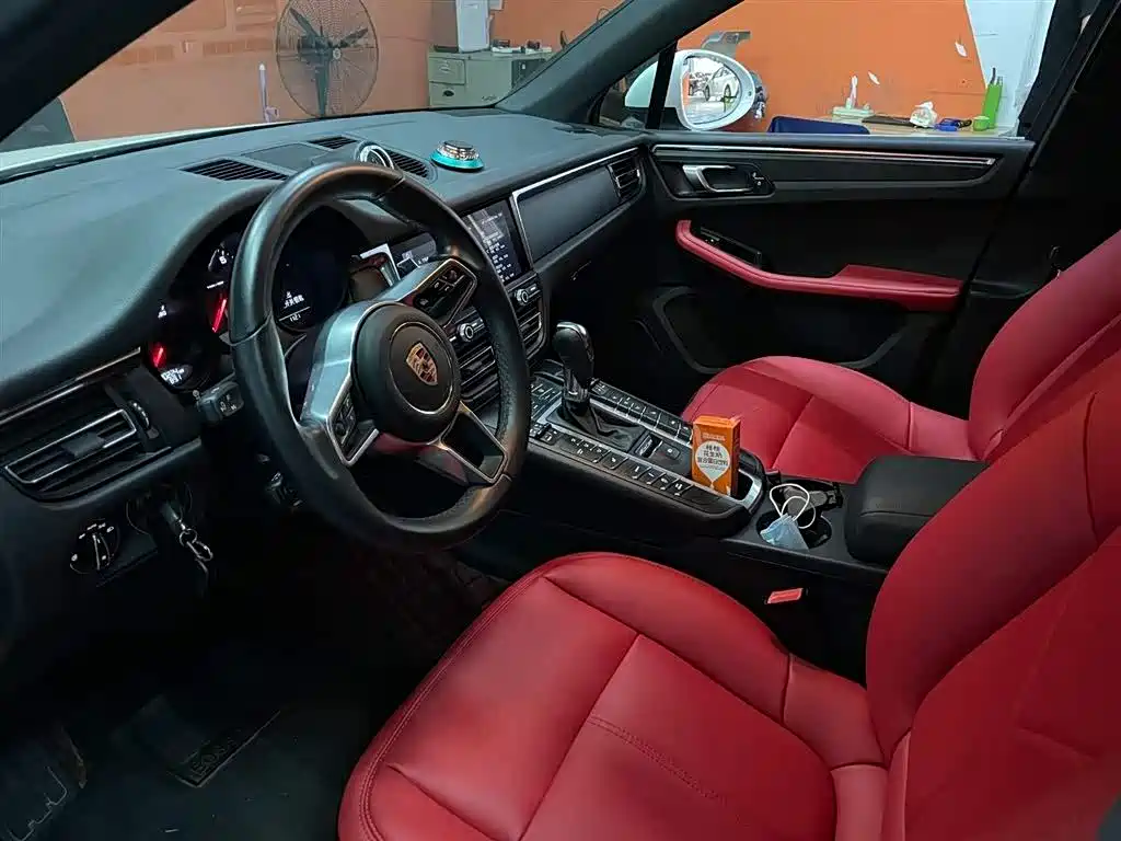 Porsche Macan 2018 Macan 2.0T фото 5