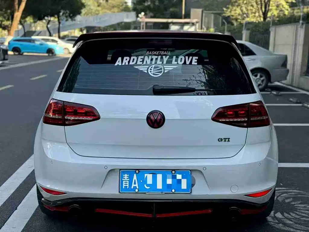 Volkswagen Golf 2016 1.6L Automatic Comfort фото 3