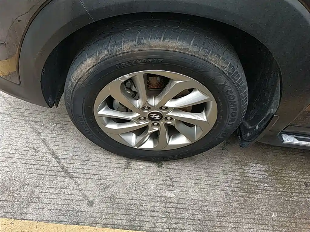 Hyundai Tucson 2018 1.6T DCT 2WD 15th Anniversary Special Edition фото 23