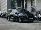Photo 3 - Honda Odyssey