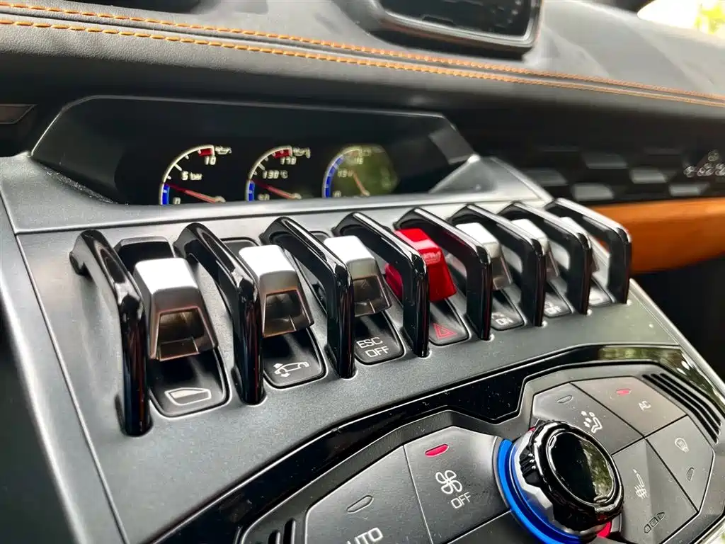 Lamborghini Huracán 2014 LP 610-4 фото 10