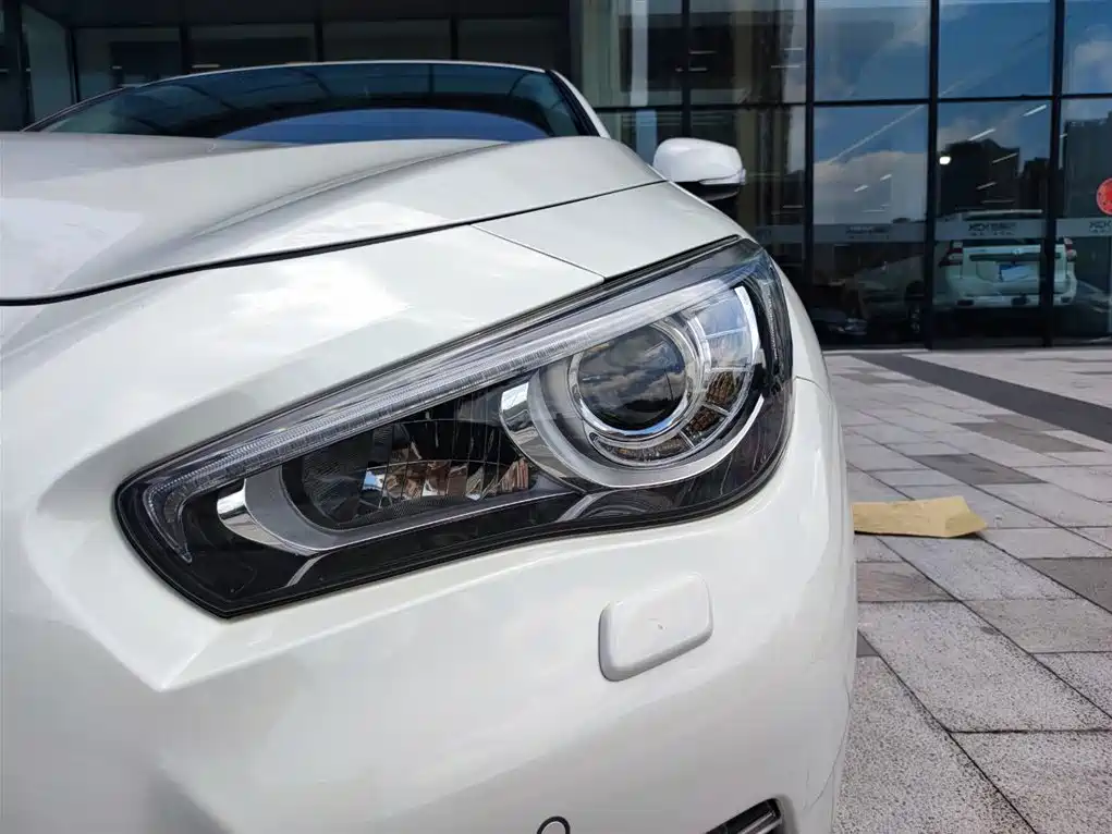 Infiniti Q50L 2016 Model 2.0T Joy Edition фото 16